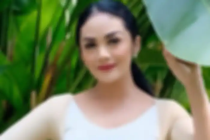 Krisdayanti unggah tampilan rumahannya, wajah tanpa makeupnya justru curi perhatian, bikin pangling nggak nih?