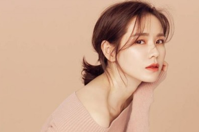 Son Ye Jin.