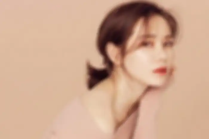 Son Ye Jin.