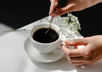 Jadi Kebiasaan Banyak Orang, Faktanya Minum Kopi Panas Saat Perut Kosong Justru Memancing Penyakit Ini, Lama-lama Merusak Pencernaan