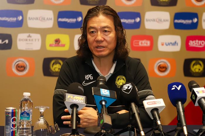 Pelatih Timnas Malaysia, Kim Pan-gon, tiba-tiba dikabarkan mengundurkan diri dari jabatannya.