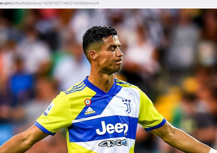 Ekspresi megabintang Juventus, Cristiano Ronaldo, dalam laga Liga Italia kontra Udinese di Stadion Dacia Arena, Minggu (22/8/2021).