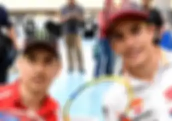Simak Video Marc Marquez Dan Jorge Lorenzo Main Bulu Tangkis, Kocak Bro...