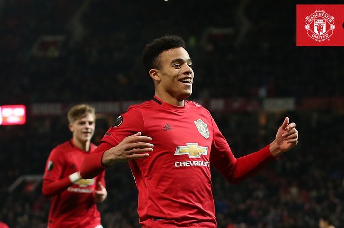 Penyerang Manchester United, Mason Greenwood, merayakan gol yang dicetak ke gawang AZ Alkmaar dalam laga Grup L Liga Europa di Stadion Old Trafford, Kamis (12/12/2019).