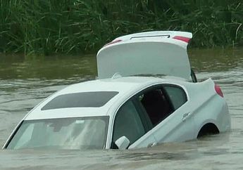 Dapat Hadiah BMW Senilai Rp 700 Juta dari Orang Tuanya, Pria India Ini Justru Buang Mobil Mewahnya ke Sungai!
