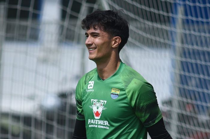 Kevin Ray Mendoza, kiper baru Persib Bandung asal Filipina.