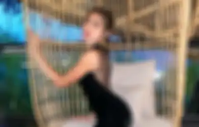 Jadi Janda Tajir Gelontorkan Rp 10 Juta Tiap Bulan Hanya untuk Biaya Makan, Harga Sandal Jessica Iskandar Saat Pelesiran Bareng El Barack Bikin Syok!