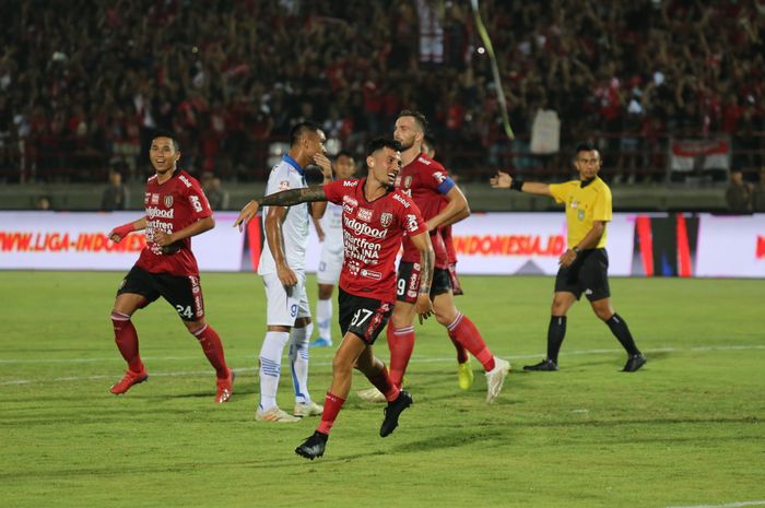 Laga antara Bali United dan Persib Bandung di pekan ke-29 Liga 1 2019 pada Kamis (28/11/2019) di Stadion Kapten I Wayan Dipta, Gianyar.