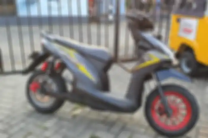 Honda BeAT FI 2014 custom jadi motor listrik buatan Petrikbike