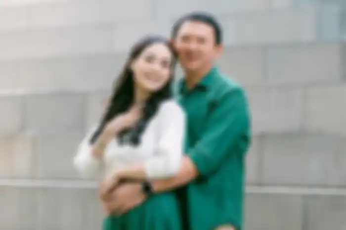 Foto mesra Ahok dan Puput Nastiti Devi