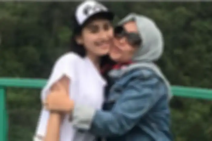 Ayu Ting Ting dan ibunya Umi Kalsum
