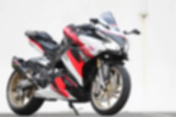 Honda CBR250RR tema Helm Shoei X14 Wayne Rainey