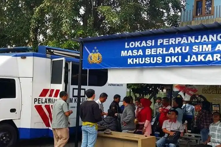 Sebelum Berangkat Jangan Lupa Bawa Ini Bro, Masalah Sepele Tapi Bikin Lama Proses Perpanjangan SIM 