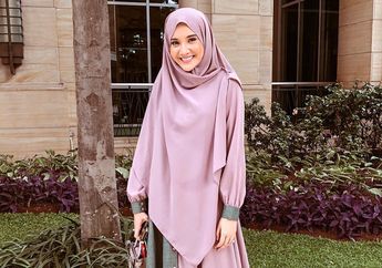  Di Tangan MUA Vivi Thalib, Zaskia Sungkar Tampil Beda dengan Wajah Full Makeup yang Super Cantik