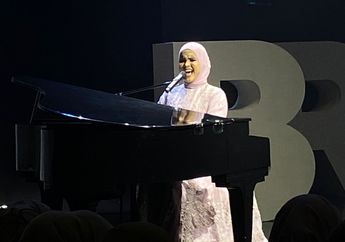 Putri Ariani Buka Fashion Show di Jakarta Muslim Fashion Week 2024 Hari Kedua