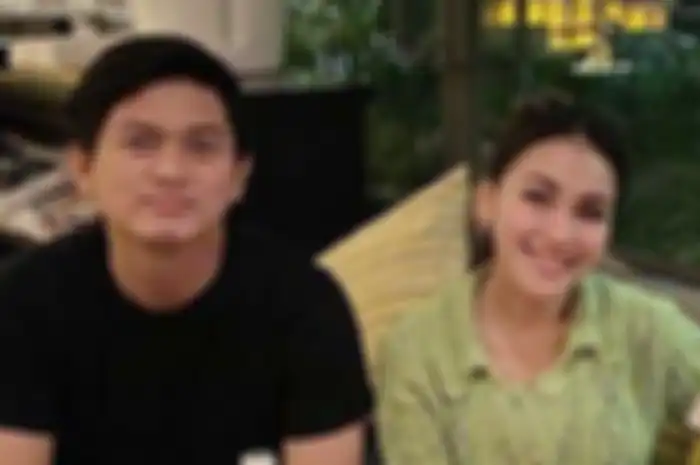 Adit Jayusman dan Ayu Ting Ting