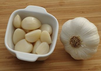 Jangan Sampai Nyesel Belakangan, Ternyata Begini Cara Membuat Bawang Putih Awet Berbulan-bulan, Kuncinya Lakukan Satu Hal Ini Setelah Dikupas!