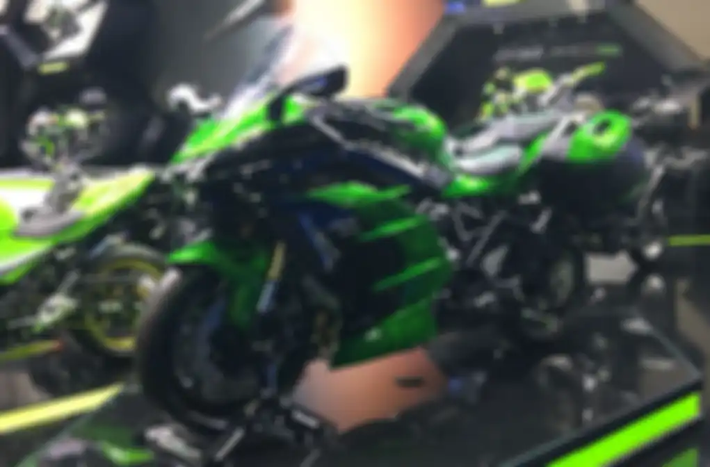 Kawasaki Ninja H2 SX