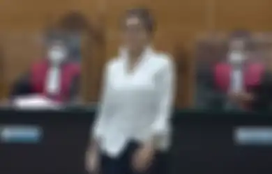 Dapat Perlakuan Tak Mengenakkan dari Petugas, Nikita Mirzani Naik Pitam: Jangan Ditarik-tarik