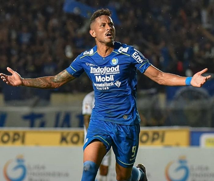 Striker Persib Bandung Wander Luiz sempat positif terkena virus corona (Covid-19).