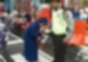 Sanksi Pidana untuk Ibu yang Gigit Polisi Saat Ditilang