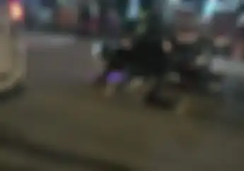Ngeri... Gara-gara Panik, Pengendara Yamaha V-Ixion Nekat Tabrak Kapolsek Sampai Terjungkal
