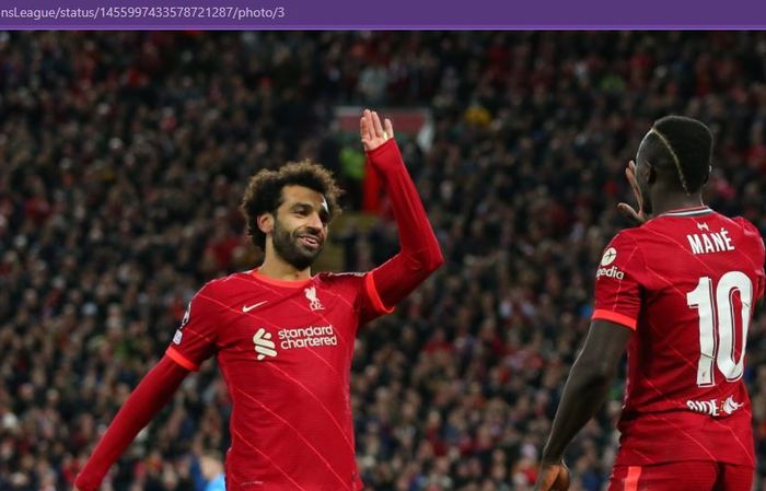 Striker Liverpool, Sadio Mane, merayakan gol ke gawang Atletico Madrid dalam laga Grup B Liga Champions di Stadion Anfield, Rabu (3/11/2021).