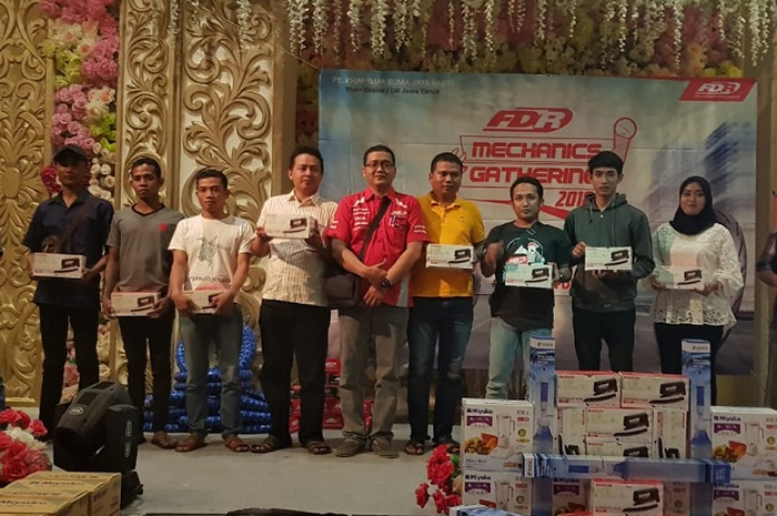 Ternyata masih banyak mekanik Surabaya yang belum paham kode ban di mekanik Gathering FDR