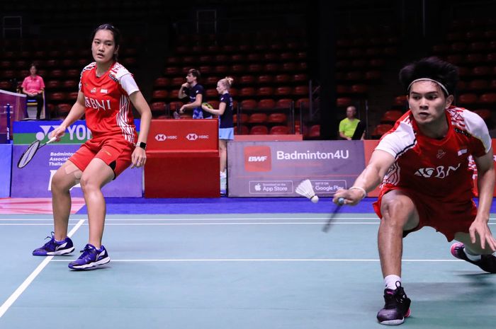 Ganda campuran Indonesia, Adnan Maulana/Violina Marwah, ketika tampil pada babak kedua Thailand Open 2023 di Indoor Stadium Huamark, Bangkok, Thailand, 1 Juni 2023.