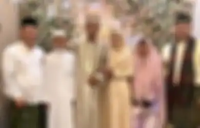 Banjir Ucapan Selamat dari Rekan Artisnya, Ustaz Abdul Somad Resmi Menikah dengan Gadis 19 Tahun, Fatimah Az Zahra Salim Barabud