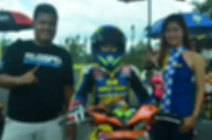 Raya Kitty ikut membalap di Motoprix Tasikmalaya.