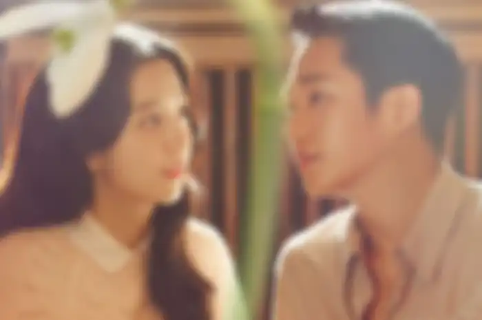Jisoo BLACKPINK dan Jung Hae In dalam poster terbaru drama Snowdrop.