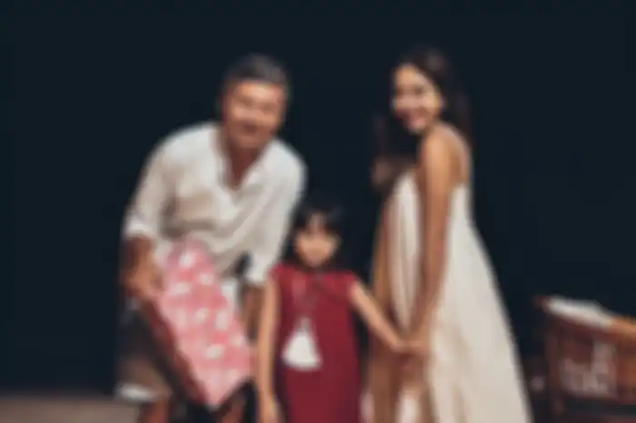 Senyum Gisel saat main bareng Gading Marten bikin curiga netizen. Gisel memastikan bahwa ia dan Gading tidak janjian ke Bali. 