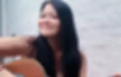 Hati Kecilnya Tergerak Lihat Ribuan Orang Jadi Korban PHK di Tengah Pandemi, Melanie Subono Buat Gerakan Bagi Sembako Untuk Peringati Hari Buruh: Ayo, Yakin Bisa!