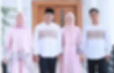 Dikira Bakal Dengar Ucapan Duka, Ridwan Kamil Tersentak Saat Emak-emak Pelayat Ini Ucap Kalimat Tak Disangka-sangka Sambil Nangis Kejer, Gubernur Jabar: Kirain Mau Takziah