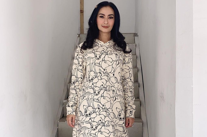 Iis Dahlia curiga pada Vicky Prasetyo
