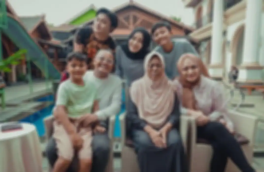 Sule, Nathalie Holscher, anak-anak dan ibunda sang komendian kondang.