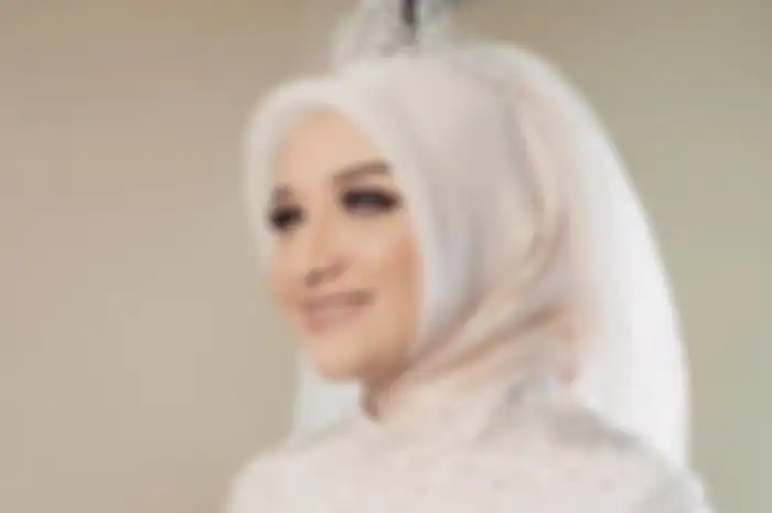 Sarah Shahab, adik Zee Zee Shahab