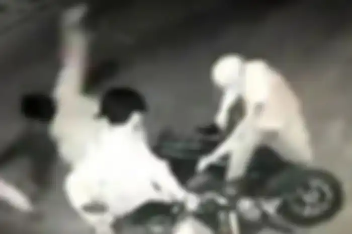 Pasangan kekasih dibegal di Tangerang, HP korban dirampas pelaku. (foto ilustrasi).