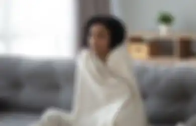 Selain Kedinginan, 4 Hal Ini Penyebab Badan Menggigil Saat Tidur!