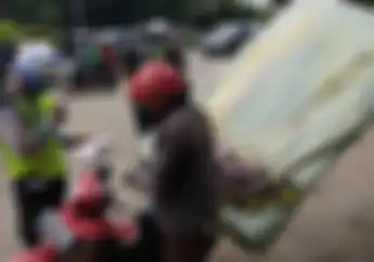 Muatan Berlebihan Di Motor Bahayakan Pengendara Lain, Bisa Kena Tilang