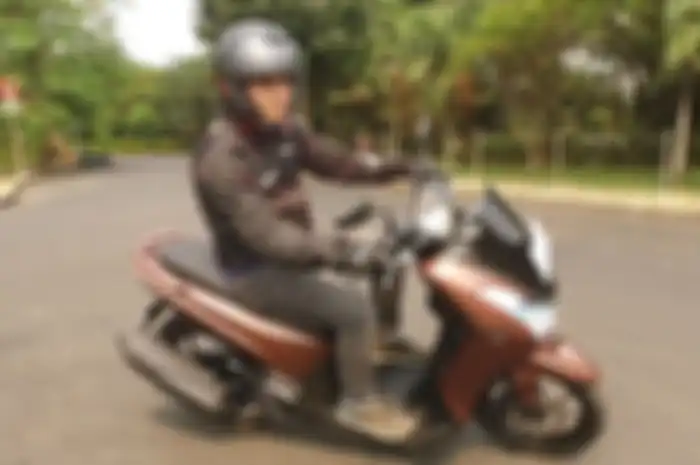Yamaha Lexi S.