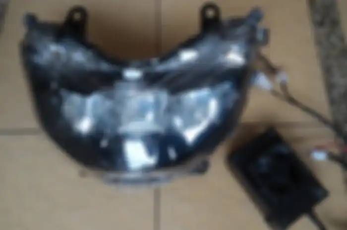Pasang Lampu Toyota Fortuner VRZ di Yamaha NMAX