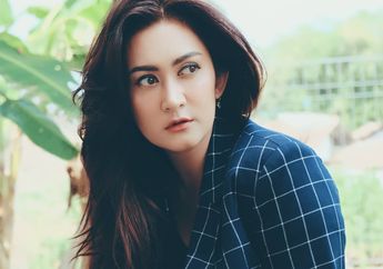 Ngaku Lebih Nyaman Bersama Brondong Setelah Jadi Janda, Roy Kiyoshi Ungkap Artis Cantik Ini Tak akan Menikah Lagi Sampai Tua!