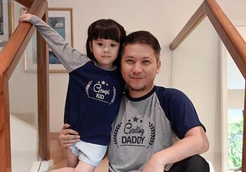 Bertetangga dengan Raffi Ahmad, Mewahnya Desain Interior Rumah Gading Marten yang Bernuansa Serba Hitam