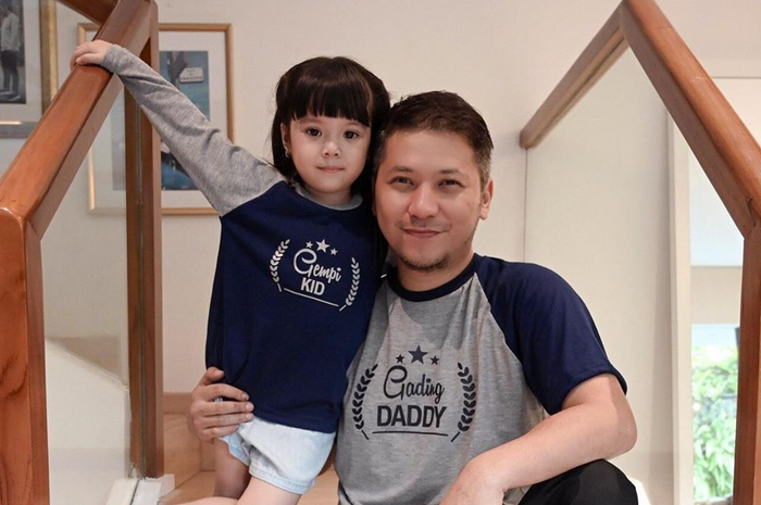 Bertetangga dengan Raffi Ahmad, Mewahnya Desain Interior Rumah Gading Marten yang Bernuansa Serba Hitam