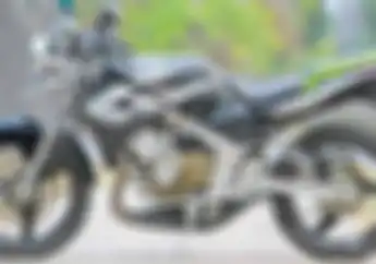 Astaga! Pemilik Kawasaki Ninja Ini Bakar Motornya Gara-gara Tukang Cat, Simak Videonya