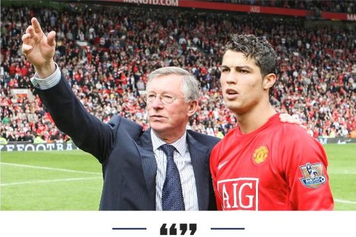 Gerard Houllier mengungkapkan dua alasan mengapa Liverpool bisa kalah dari Manchester United saat merekrut Cristiano Ronaldo.