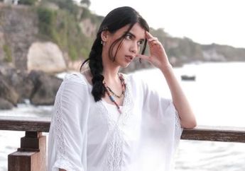 Kena Nyinyir Netizen Cuma Gegara Bunga, Sabrina Chairunnisa Justru Jawab dengan Cara Elegan ini, sampai Beri Tips Khusus untuk Dekorasi