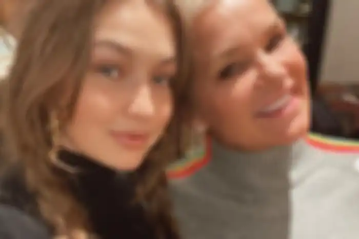 Gigi Hadid dan Yolanda Hadid
